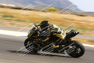 media/Apr-30-2023-CRA (Sun) [[020fcf5d43]]/Race 11-600 Expert Superbike/